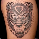 Tatouage-lionne-mandala-fille